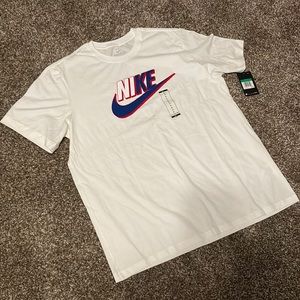 Nike T-shirt